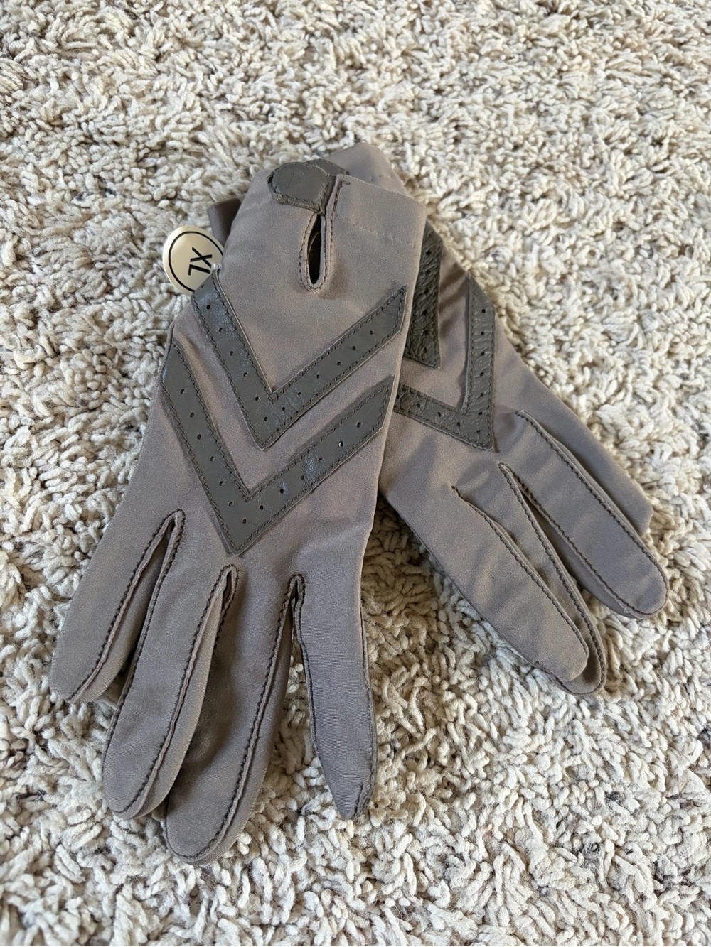 Isotoner Gloves Ladies XL NWT